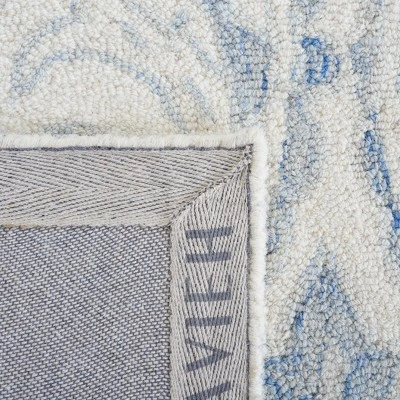 Micro-Loop MLP532 Hand Tufted Area Rug - Safavieh 5 Micro-Loop MLP532 Hand Tufted Area Rug - Safavieh - Image 5