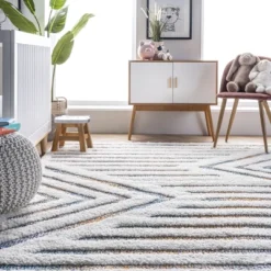NuLOOM Bristol High-Low Geometric Tassel Area Rug 16 NuLOOM Bristol High-Low Geometric Tassel Area Rug -Home Decor Series Store GUEST 1ae7c27b ca70 457b 9147 f384f8f7f23d
