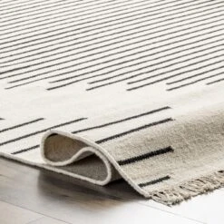 NuLOOM Delora Bohemian Wool Blend Tasseled Area Rug -Home Decor Series Store GUEST 1d7ffe78 f9bc 4c36 8265 aaefd197e2f4