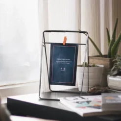 Northlight 9.75" Contemporary Clip On 4" X 6" Photo Picture Frame - Silver