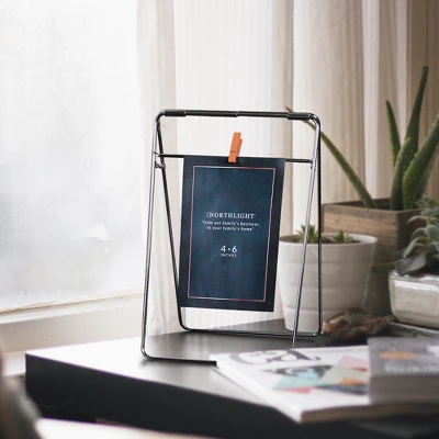 Northlight 9.75" Contemporary Clip On 4" X 6" Photo Picture Frame - Silver 1 Northlight 9.75" Contemporary Clip On 4" X 6" Photo Picture Frame - Silver