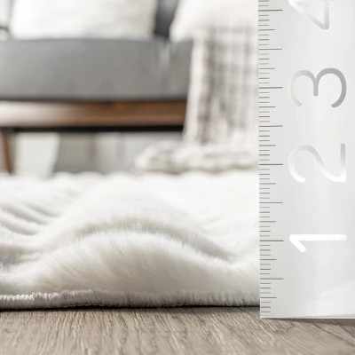 NuLOOM Jeni Solid Faux Rabbit Machine Washable Area Rug 2 NuLOOM Jeni Solid Faux Rabbit Machine Washable Area Rug - Image 2