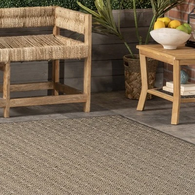 NuLOOM Margo Aztec Diamonds Indoor And Outdoor Area Rug 8 NuLOOM Margo Aztec Diamonds Indoor And Outdoor Area Rug - Image 8