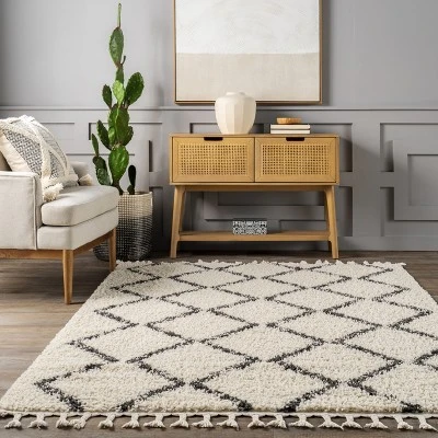 NuLOOM Michelle Diamond Trellis Tassel Area Rug 7 NuLOOM Michelle Diamond Trellis Tassel Area Rug - Image 7