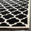 Olga Quatrefoil Design Tufted Accent Rug - Safavieh