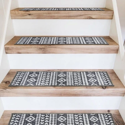 World Rug Gallery Geometric Bohemian Non-Slip Stair Treads 4 World Rug Gallery Geometric Bohemian Non-Slip Stair Treads - Image 4