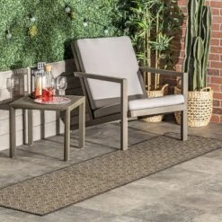 NuLOOM Margo Aztec Diamonds Indoor And Outdoor Area Rug