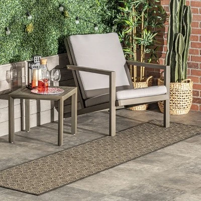 NuLOOM Margo Aztec Diamonds Indoor And Outdoor Area Rug 1 NuLOOM Margo Aztec Diamonds Indoor And Outdoor Area Rug