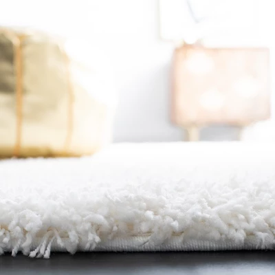 Santa Monica Shag SGN725 Power Loomed Area Rug - Safavieh 3 Santa Monica Shag SGN725 Power Loomed Area Rug - Safavieh - Image 3